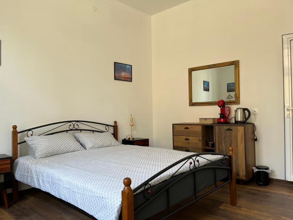 Prista Guest Rooms Русе Екстер'єр фото