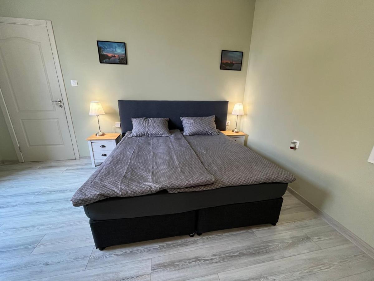 Prista Guest Rooms Русе Екстер'єр фото